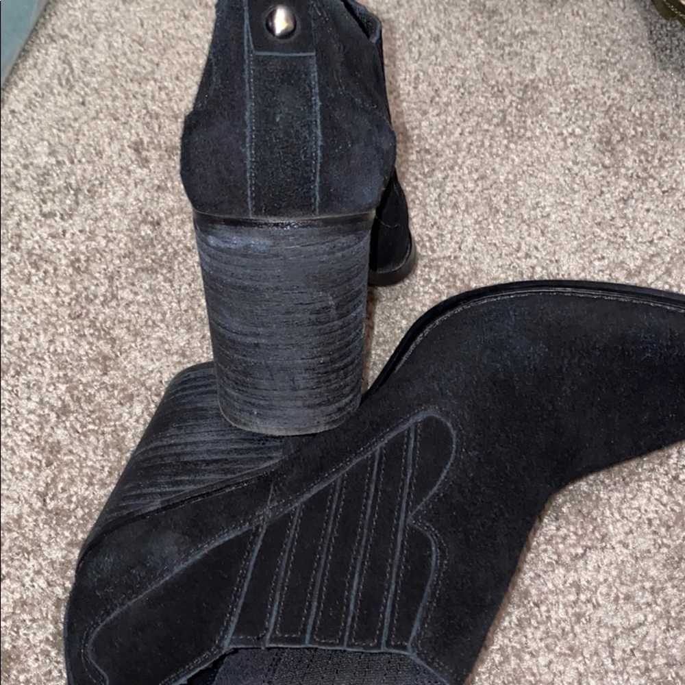 Suede booties - Picture 4 of 4